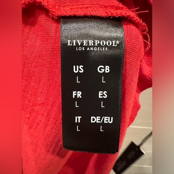 Liverpool Women’s Scoopneck Cap Sleeve Dolman Red Tee- size Large - Picture 4 of 6